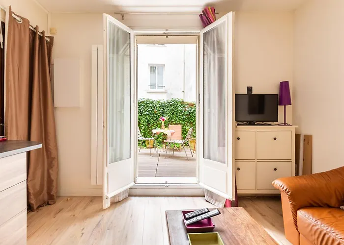 Studio Montonnerre Avec Terrasse Proche Necker Et Montparnasse